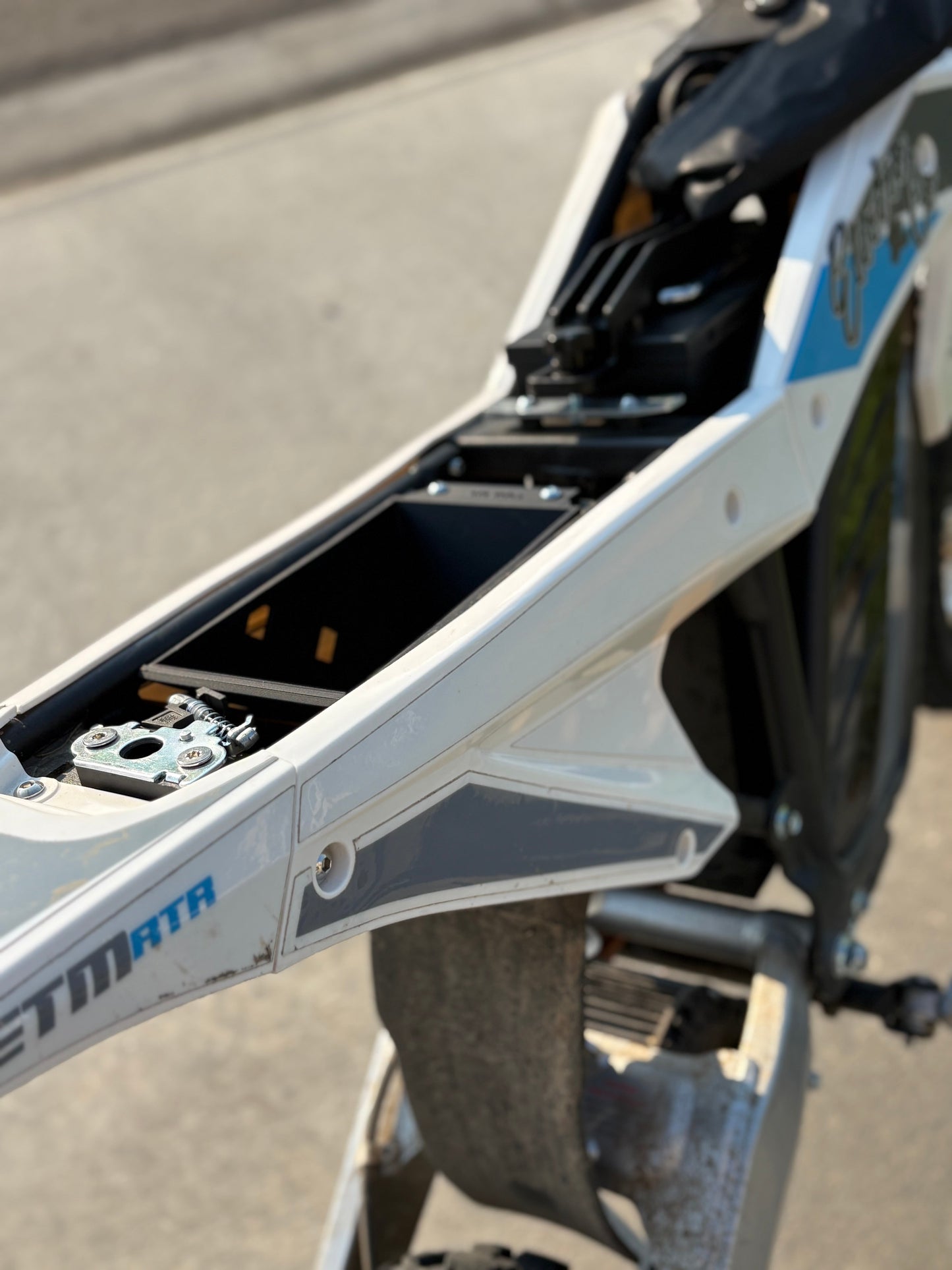 ETM RTR under seat storage PREORDER